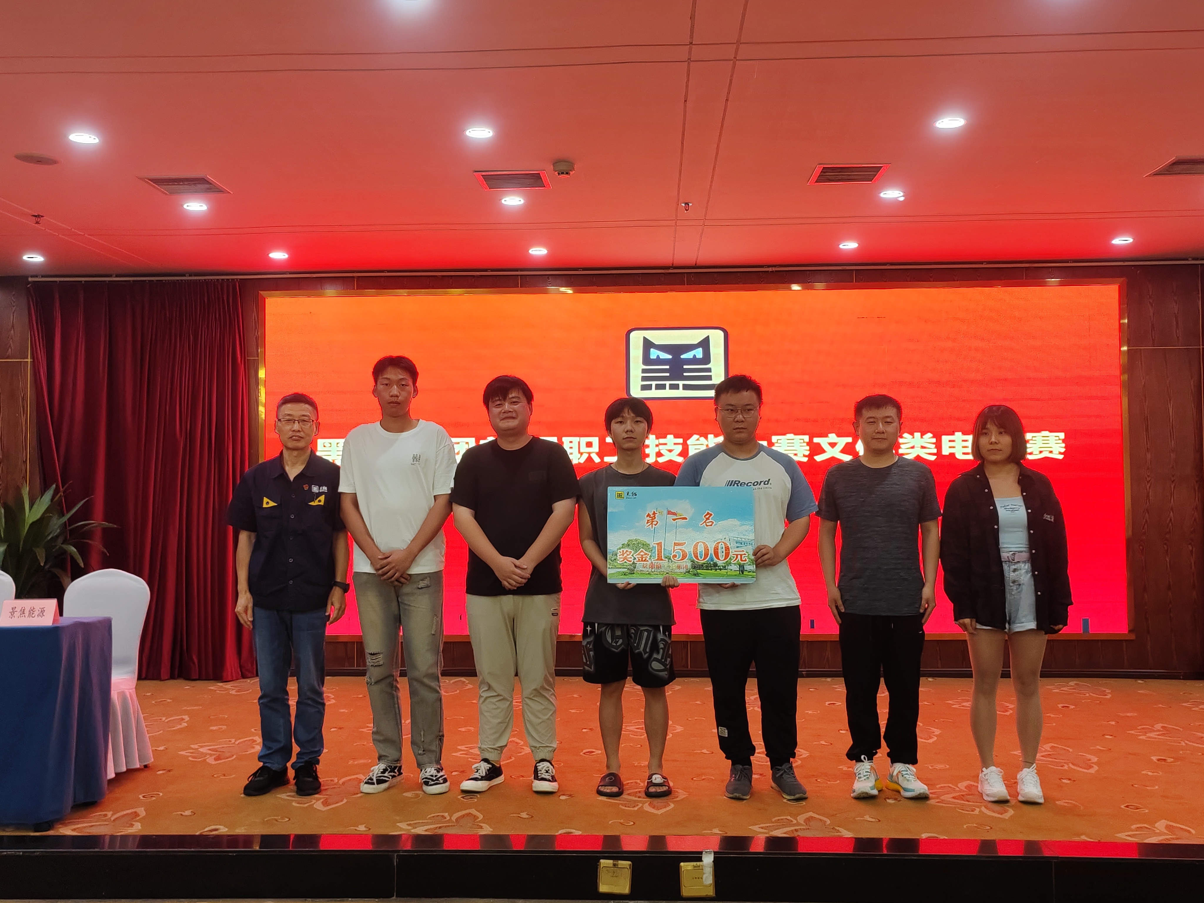 d70675aae0367322bbb30862a558946.jpg d70675aae0367322bbb30862a558946.jpg