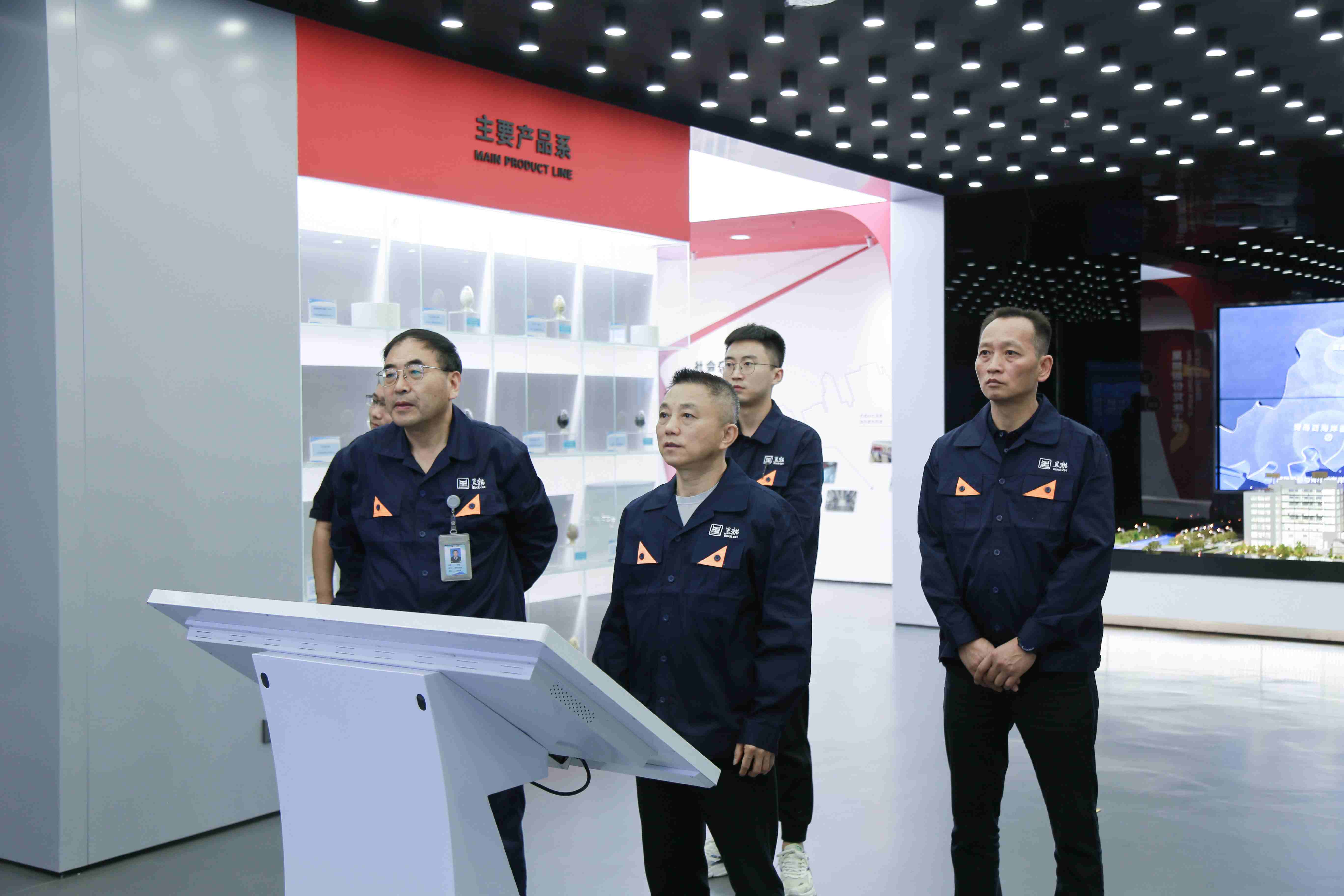 青島黑貓實地調(diào)研 (2)_1.jpg 青島黑貓實地調(diào)研 (2)_1.jpg