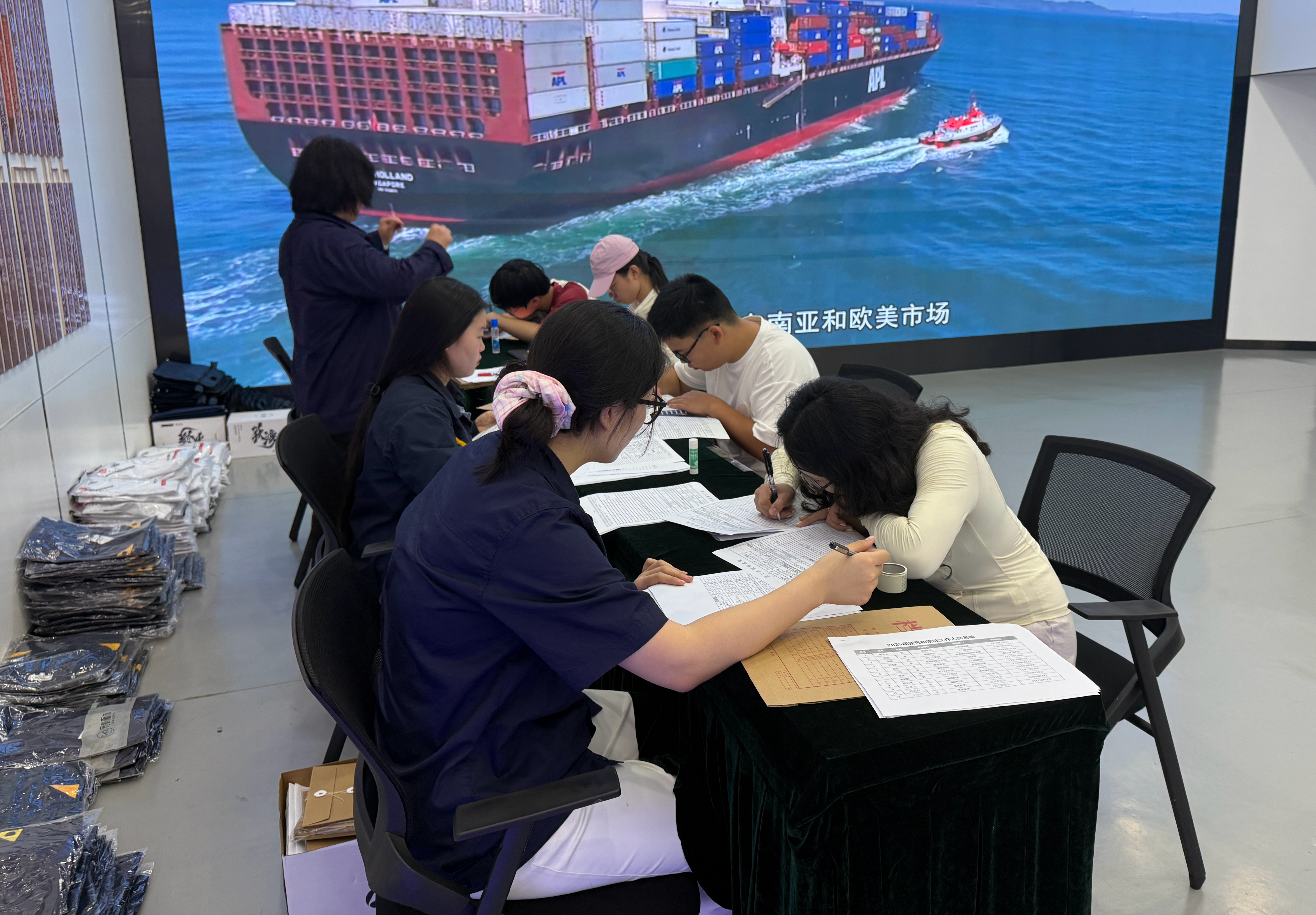 圖4 “星秀”入職現(xiàn)場(chǎng).jpg